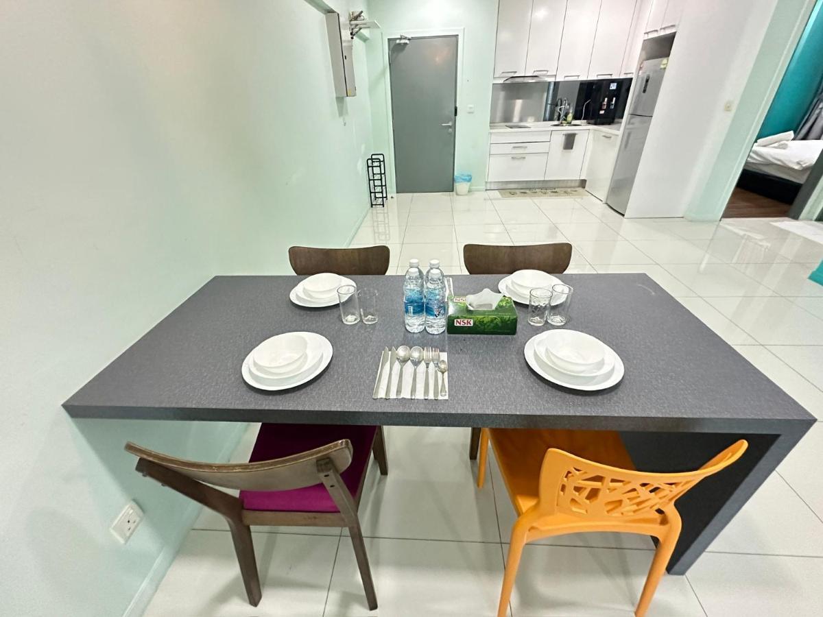 Summer Suites Klcc By Purple Orchid กัวลาลัมเปอร์ ภายนอก รูปภาพ