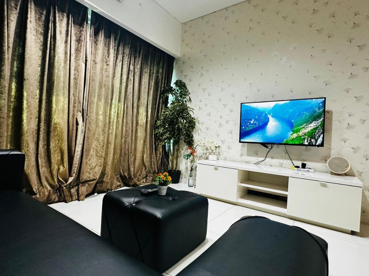 Summer Suites Klcc By Purple Orchid กัวลาลัมเปอร์ ภายนอก รูปภาพ