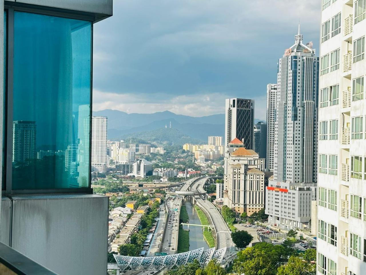 Summer Suites Klcc By Purple Orchid กัวลาลัมเปอร์ ภายนอก รูปภาพ