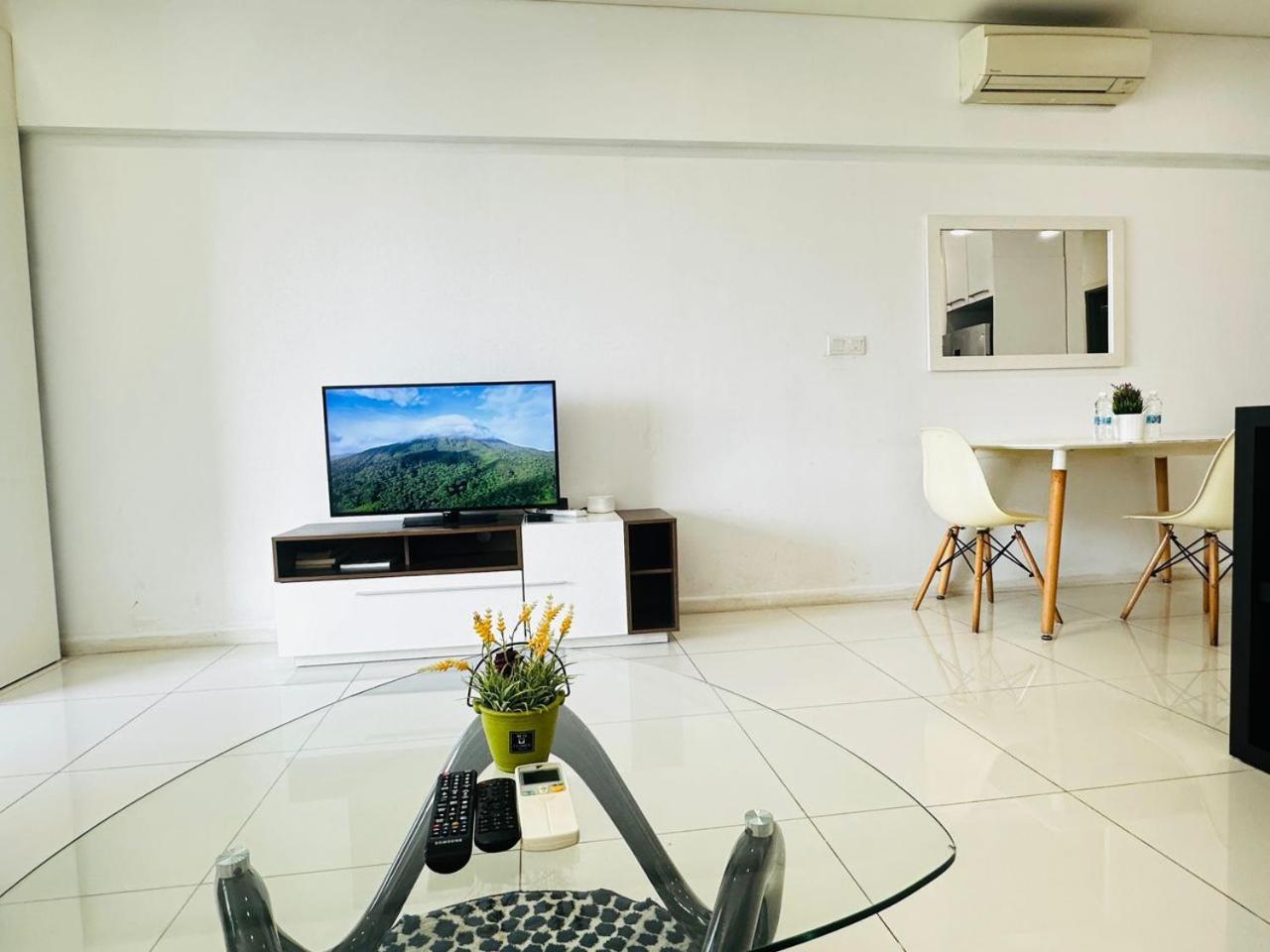 Summer Suites Klcc By Purple Orchid กัวลาลัมเปอร์ ภายนอก รูปภาพ