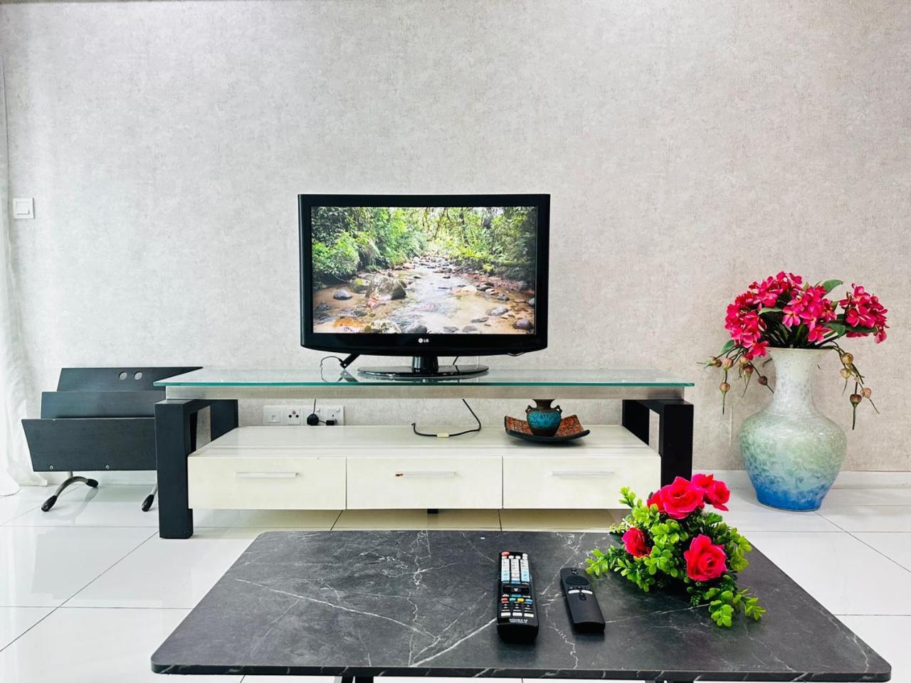 Summer Suites Klcc By Purple Orchid กัวลาลัมเปอร์ ภายนอก รูปภาพ