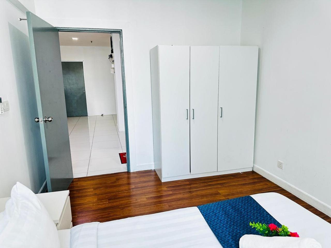 Summer Suites Klcc By Purple Orchid กัวลาลัมเปอร์ ภายนอก รูปภาพ